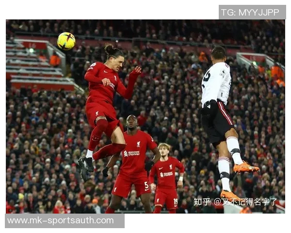 英超精彩对决AC米兰3-0战胜利物浦神扑瞬间点燃全场激情