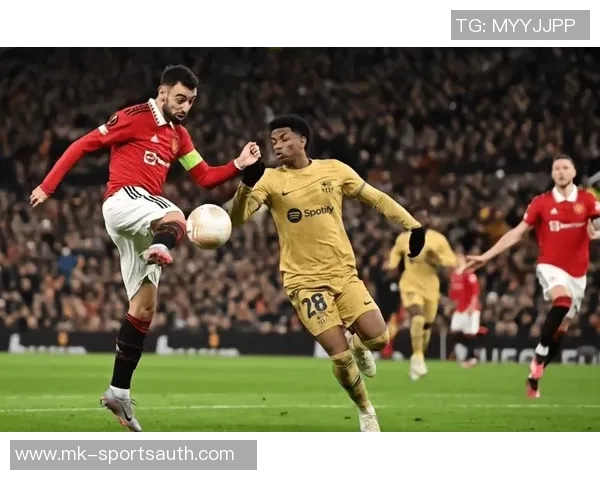 英超激战AC米兰5-1巴萨点球大战瞬间点燃全场激情解析